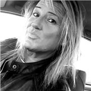 Studente universitaria offre lezioni private di francese,inglese per ragazzi della scuola elementare,media e superiore